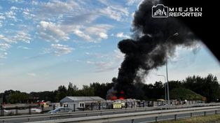 Słupno: Pożar opanowany. Czarny dym było widać z wielu kilometrów