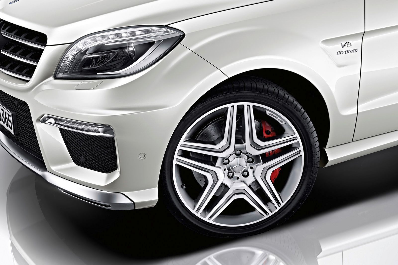 2012 Mercedes-Benz ML63 AMG