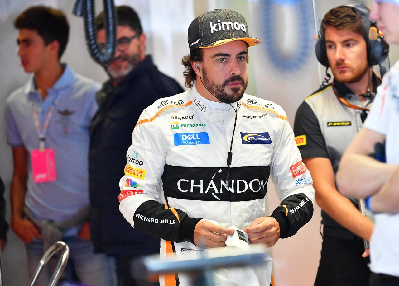 Fernando Alonso miał wypadek na rowerze. Został potrącony przez samochód