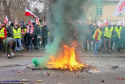 Sytuacja wymknęła się spod kontroli. Zaatakowali nawet dziennikarzy