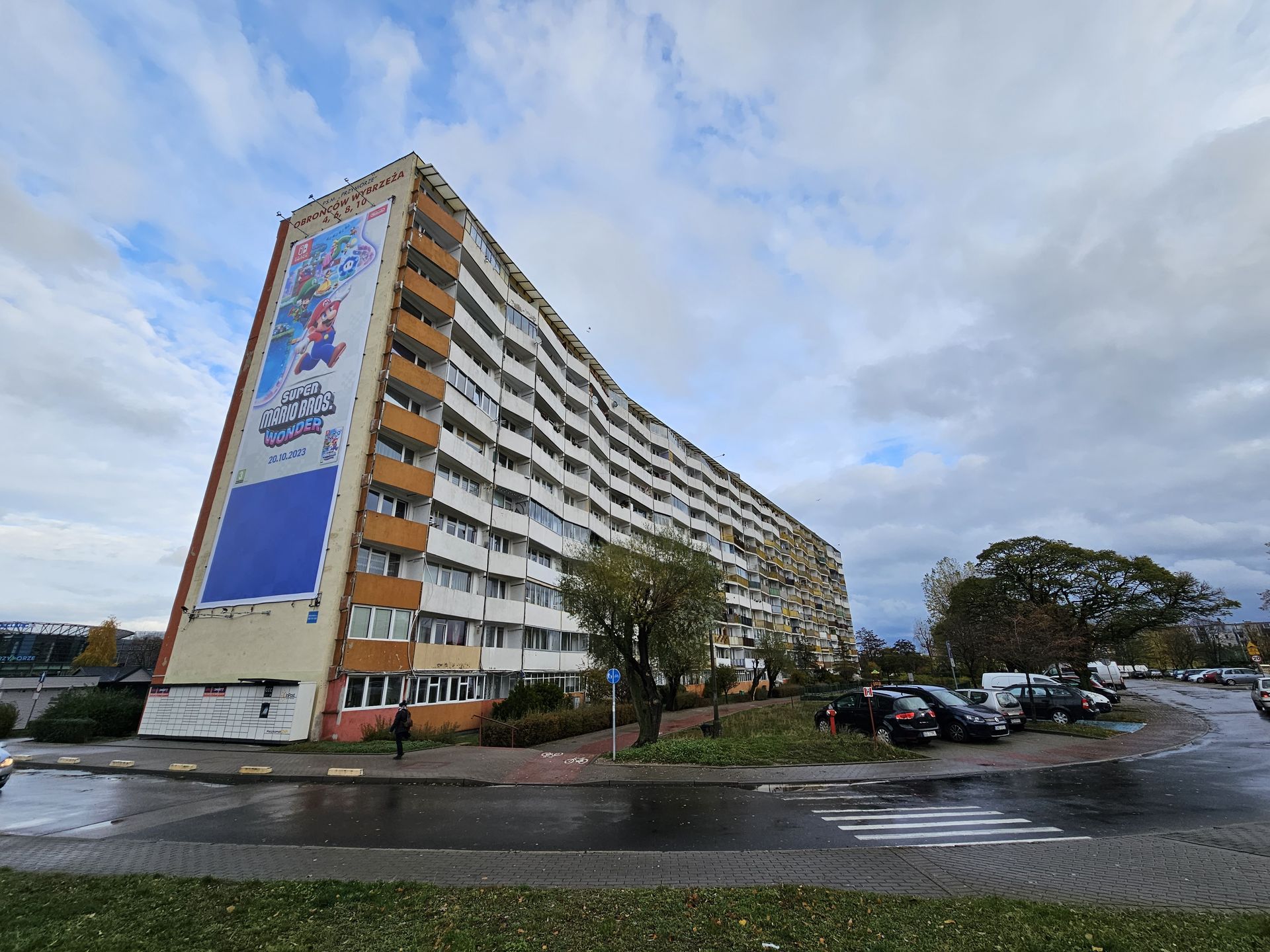 Gdański falowiec to trzeci najdłuższy budynek w Europie