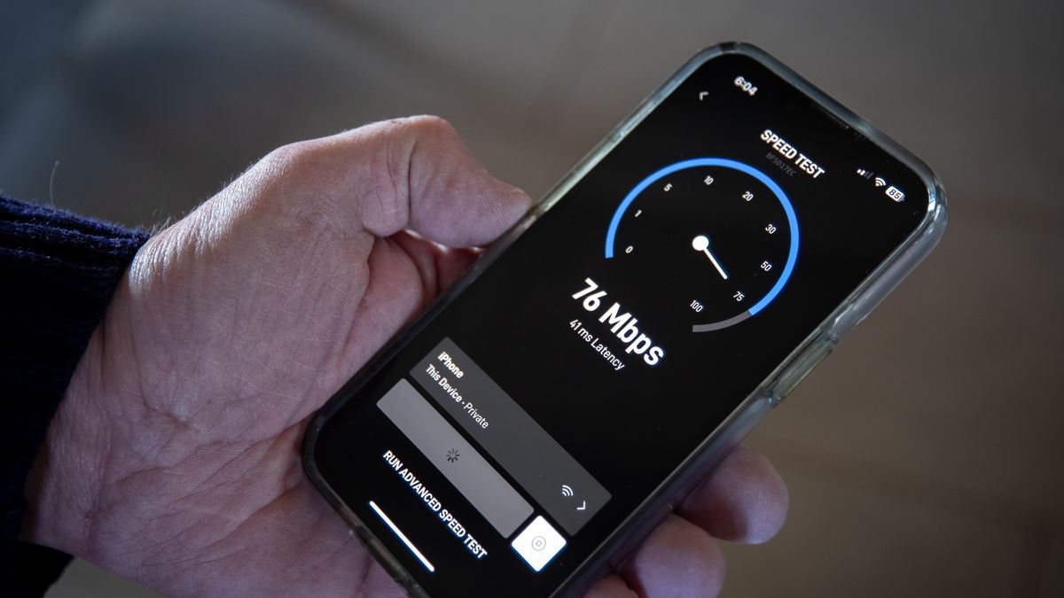 A homeowner does a speedtest after installing a Starlink satellite internet system in Galisteo, New Mexico, US, on Monday, March 18, 2024. Starlink is a satellite-based internet provider owned by SpaceX. Photographer: Cate Dingley/Bloomberg via Getty Images