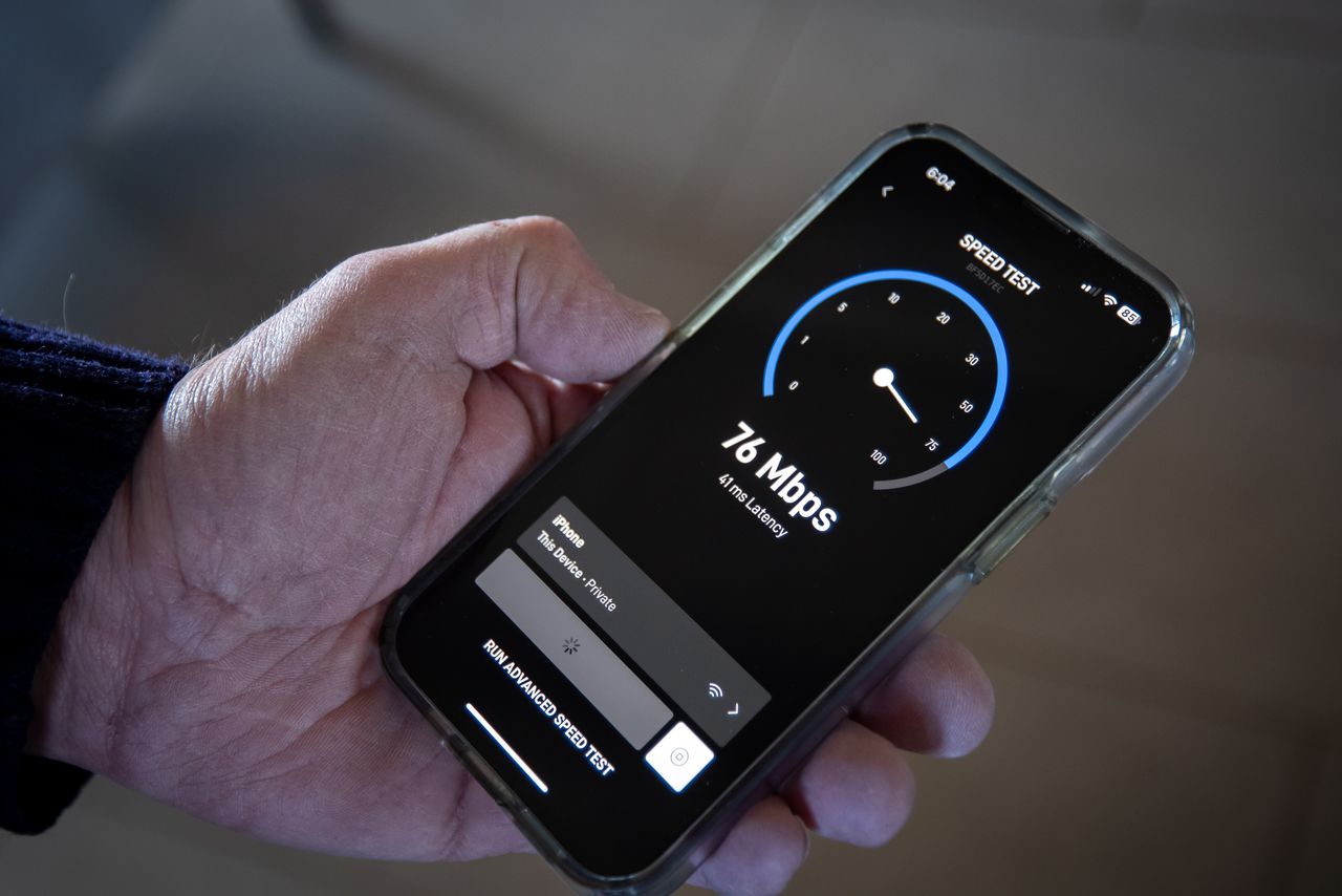 Jak sprawdzić internet? Sposoby na komputerze i w telefonie