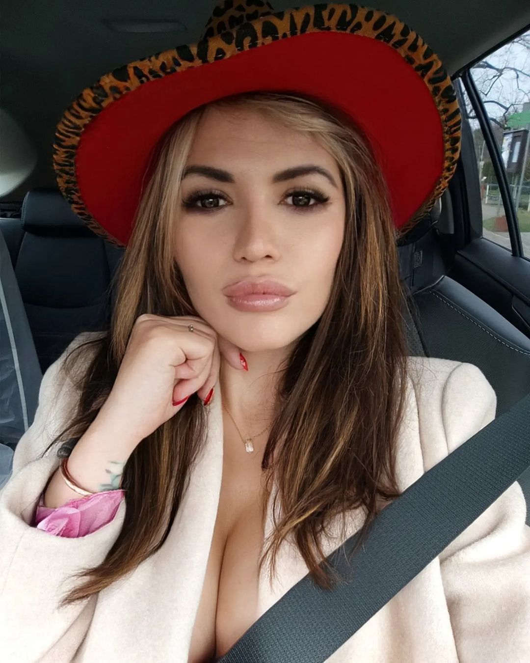 Karolina Kempińska, narzeczona Krzysztofa Skiby