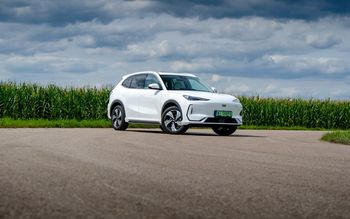 Test: Geely EX5 jest generyczne do bólu, ale w wielu miejscach zachwyca
