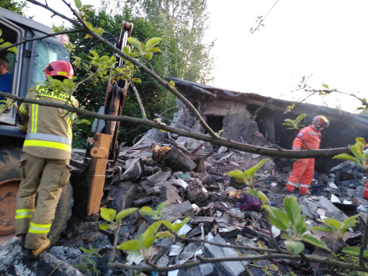 Wybuch gazu i pożar w budynku w Zebrzydowicach