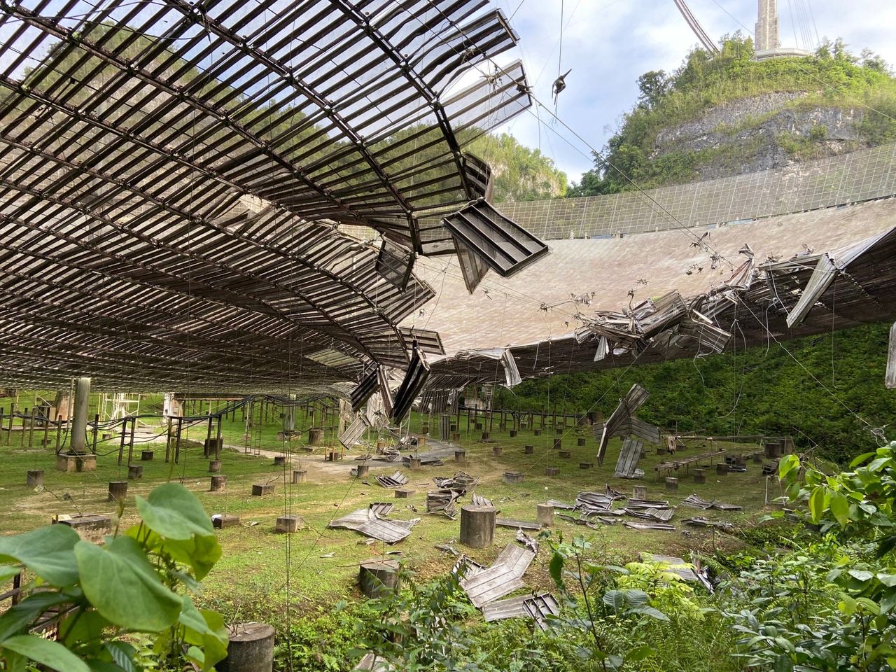 Obserwatorium Arecibo pokazało skalę zniszczeń