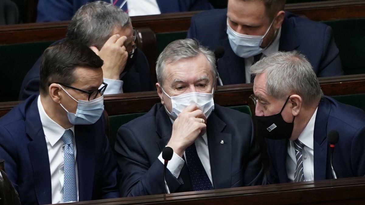 KE poinformowała Polskę, że potrąci kolejne kary ws. Turowa z płatności należnych Polsce 