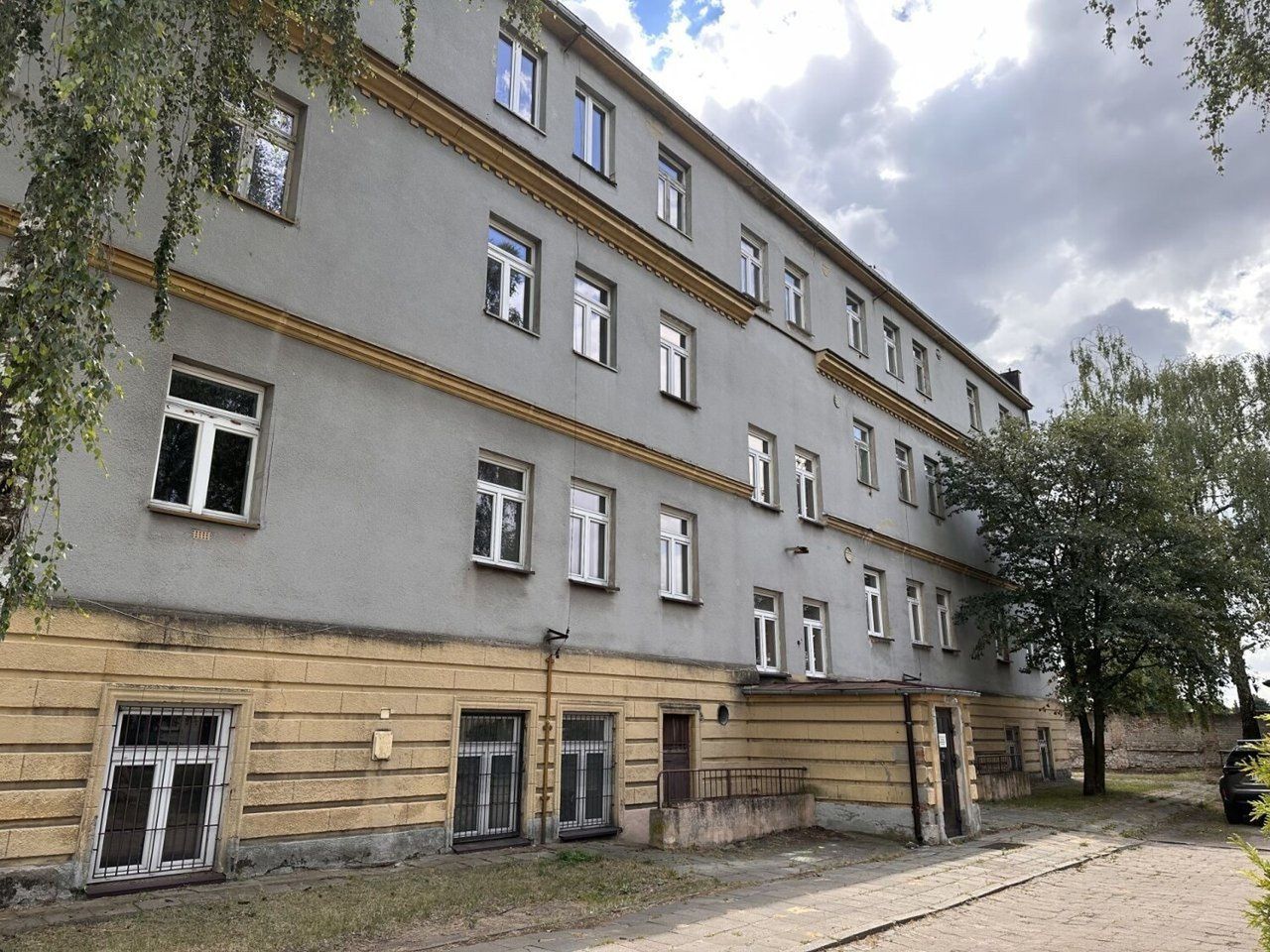 W ramach inwestycji, stary budynek domu dziecka w Aleksandrowie Kujawskim zostanie przekształcony w nowoczesny urząd gminy wiejskiej Aleksandrów