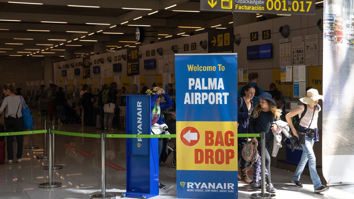 Air Travel at Palma de Mallorca Airport
A Ryanair Holdings Plc bag drop sign near check-in desks at Palma de Mallorca Airport in Palma, Mallorca, Spain, on Monday, April 3, 2023. The summer travel season is shaping up to be a good one for European airlines, prompting Deutsche Bank AG and Barclays Plc to upgrade several carriers that could benefit from rising fares, strong demand and lower jet fuel prices. Photographer: Andrey Rudakov/Bloomberg via Getty Images
Bloomberg
jets, travelers, balearic, aeroplane, airplanes, passengers, mallorca, plane, jet, balearics, european, airlines, industries, aviation industry, transportation and logistics, eastern european countries, business news, aviation, emea