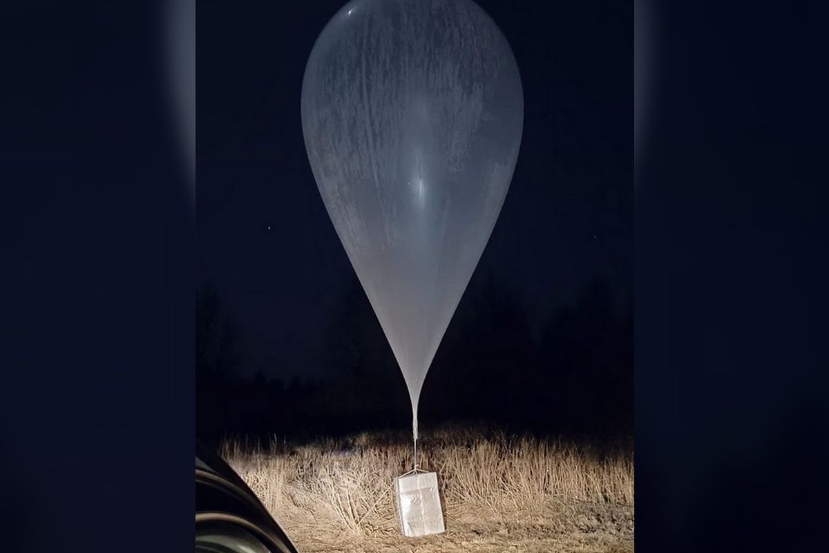 Przechwycono balon pod Augustowem. 1500 paczek papierosów bez akcyzy