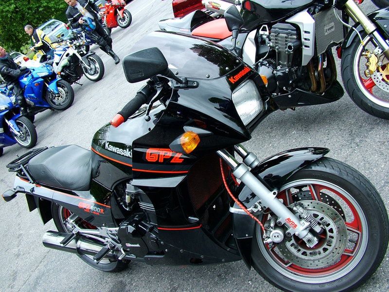 Kawasaki GPZ900R Ninja