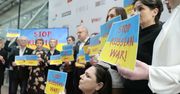 Polska Akademia Filmowa rozpoczęła ważną akcję. "Fotografujcie się z tymi kartkami"