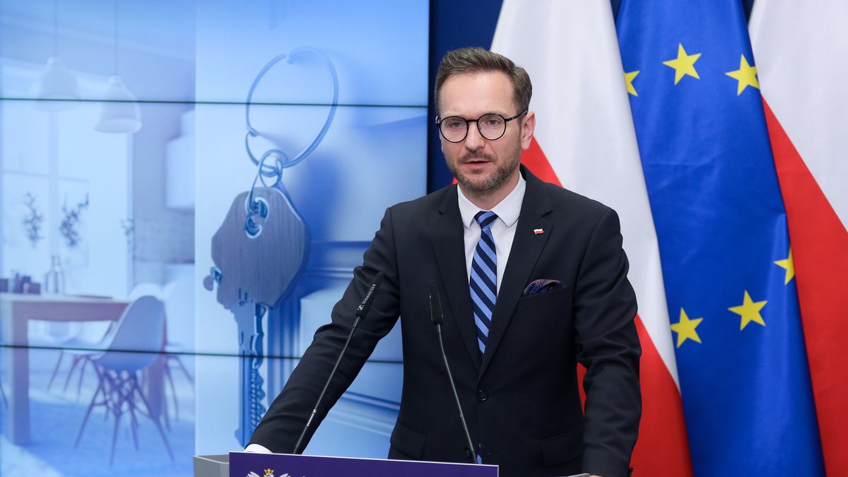 Warszawa, 25.05.2023. Minister rozwoju i technologii Waldemar Buda podczas konferencji prasowej w siedzibie ministerstwa w Warszawie, 25 bm. (sko) PAP/Paweł Supernak
