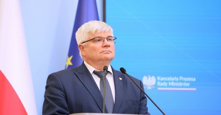 Szybką koleją z CPK do Łomży? "Odpowiedź Macieja Laska nie daje pewności"