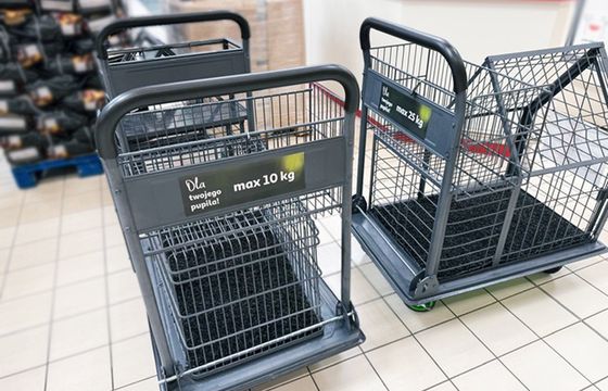Auchan wprowadza wózki dla psów