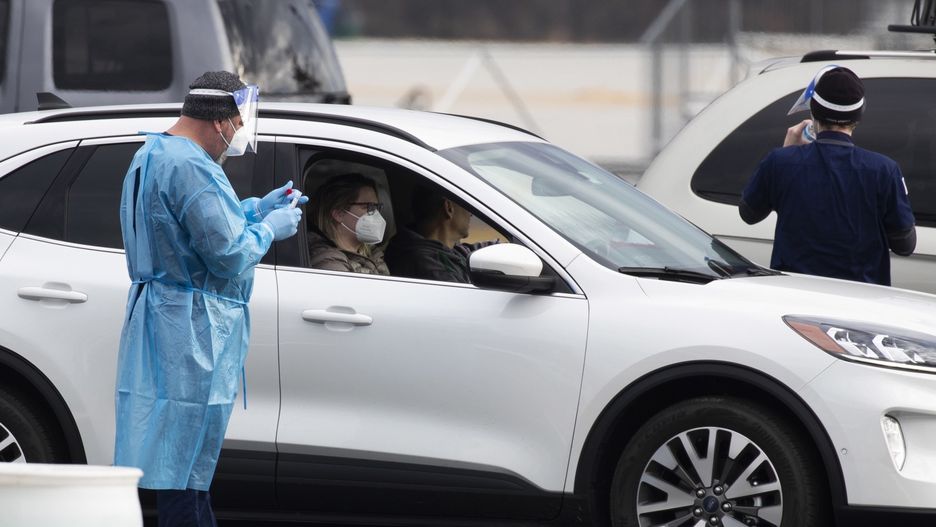 "Przerażająca faza pandemii". Alert w USA 