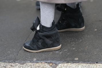 "Marant wedges" zaleją ulice jesienią. Podobne są już w sieciówkach
