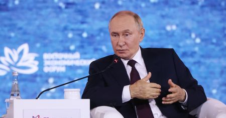 "Wielka siódemka" nie odpuszcza. Chcą odciąć Rosję Putina od dochodów