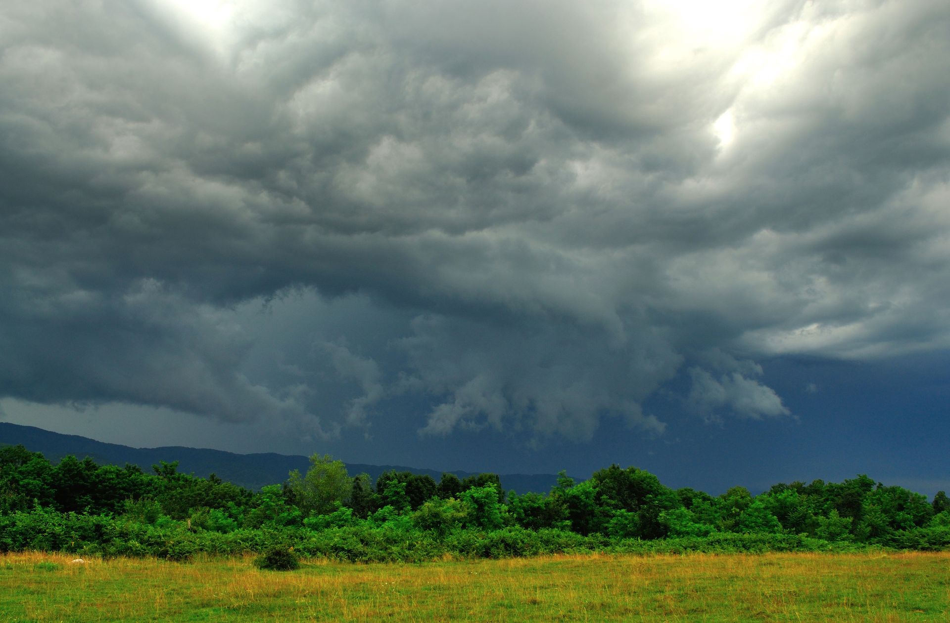 Wettervorhersage für das Wochenende. Gewitter und niedrige Temperaturen werden zurückkehren