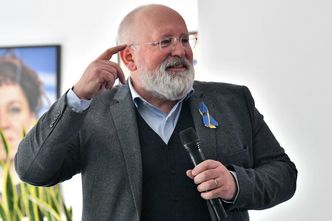 Miliardy popłyną z Unii do Polski? Frans Timmermans ma wątpliwości