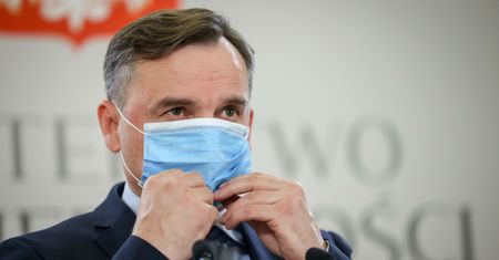 Politycy PiS nieoficjalnie: Banaś dogadał się z Ziobro