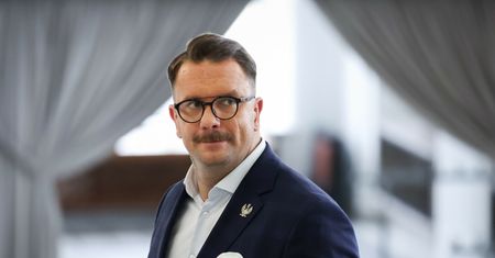 Łukasz Mejza na listach PiS mimo afer