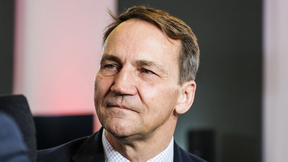 Nominacje ambasadorskie pod znakiem zapytania. Sikorski: mam nadzieję
