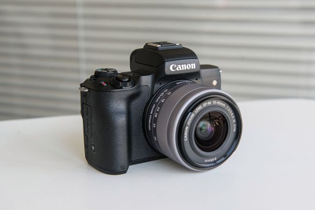 Canon EOS M50
