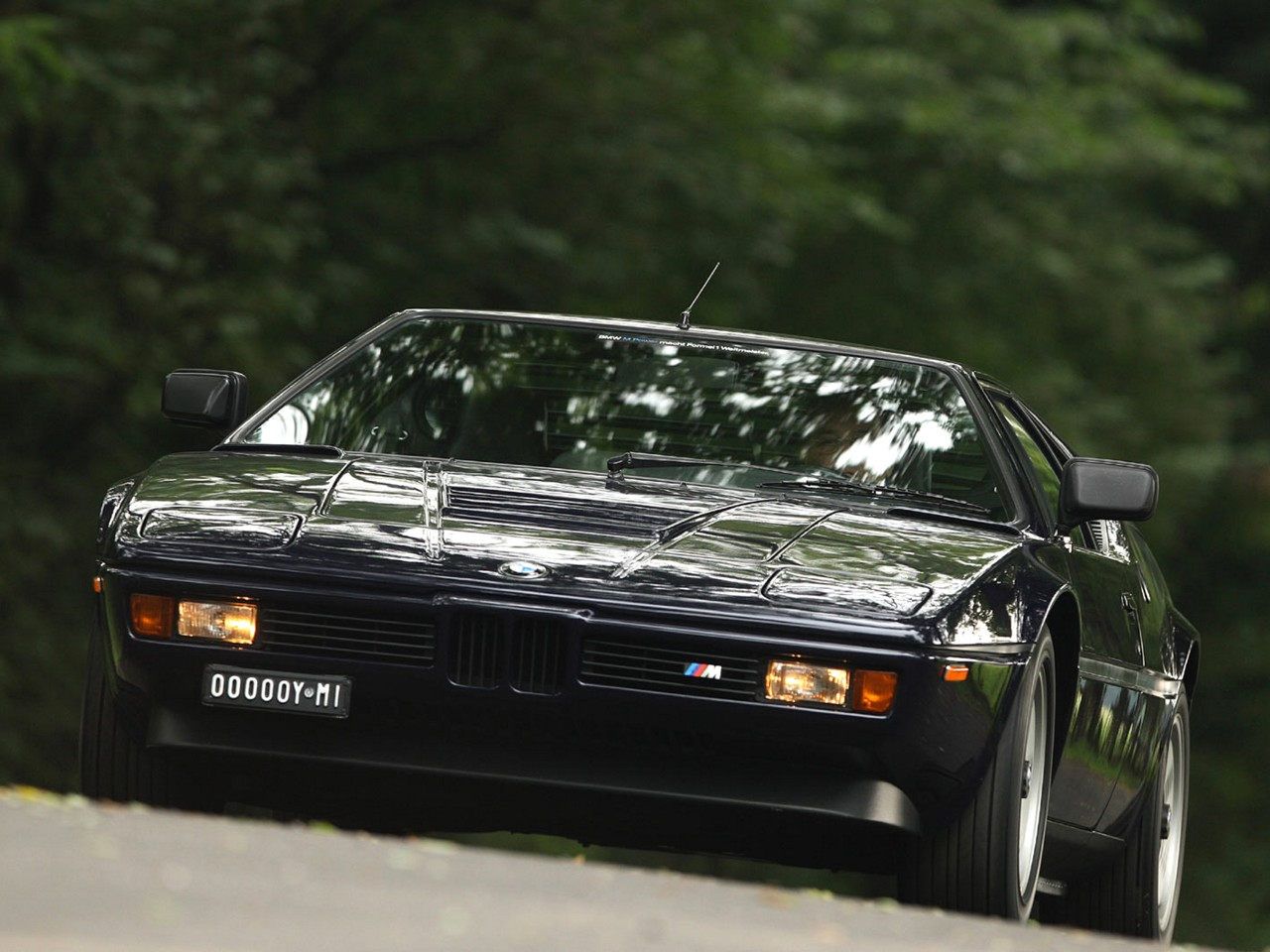 BMW M1 1
