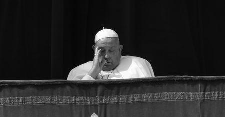To ostatnie zdjęcia papieża Franciszka. Zrobiono je zaledwie dzień przed śmiercią