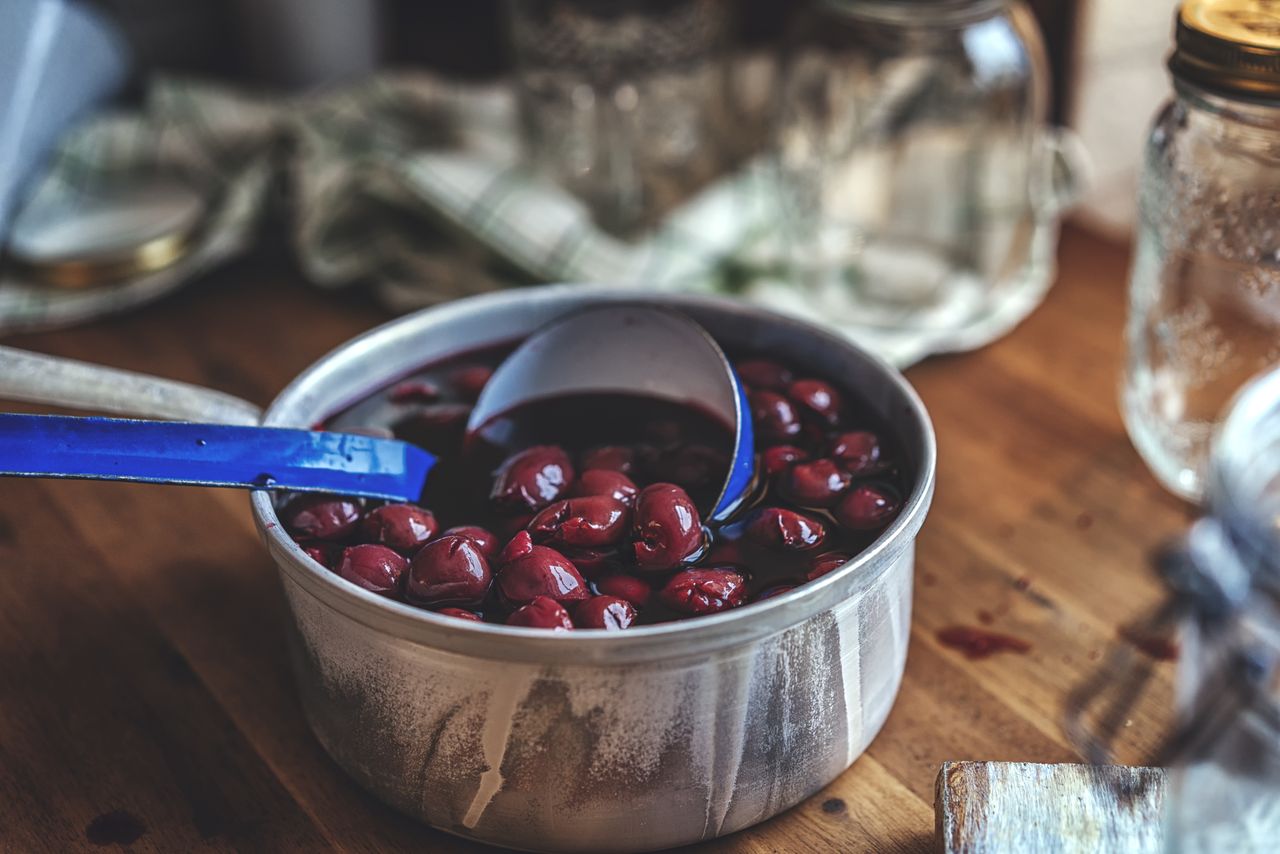 Jak zrobić kompot z czereśni? W tej wersji jest smaczny i zdrowy