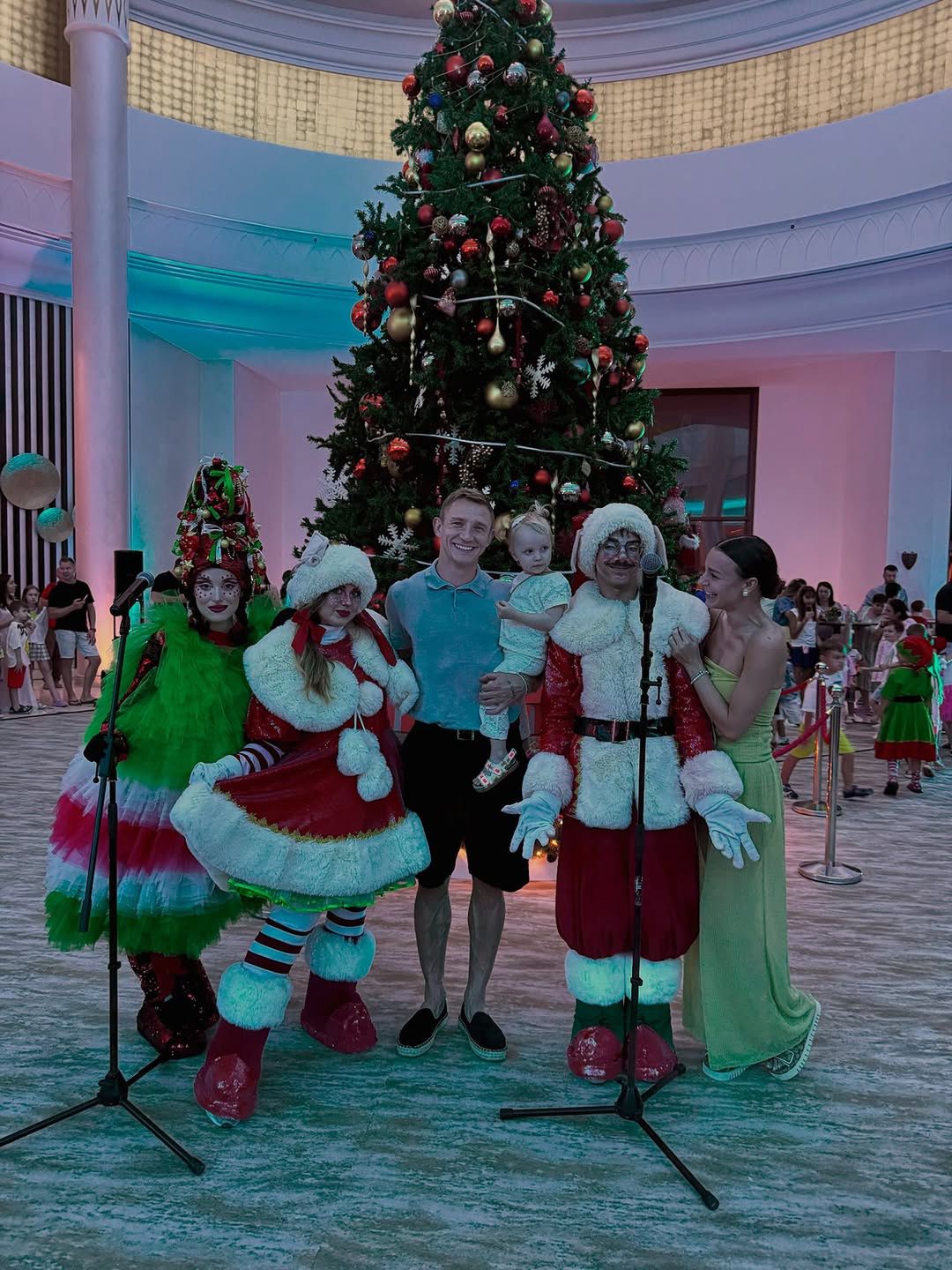 Jakub i Paulina Rzeźniczak na wakacjach z córką