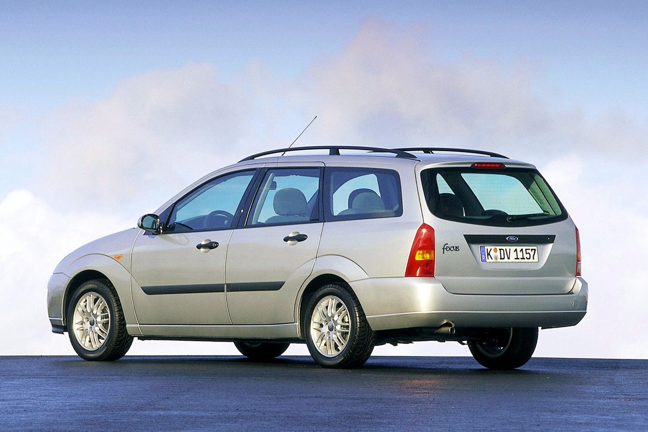 Ford Focus Mk 1 w wersji kombi jest bardzo pakowny.