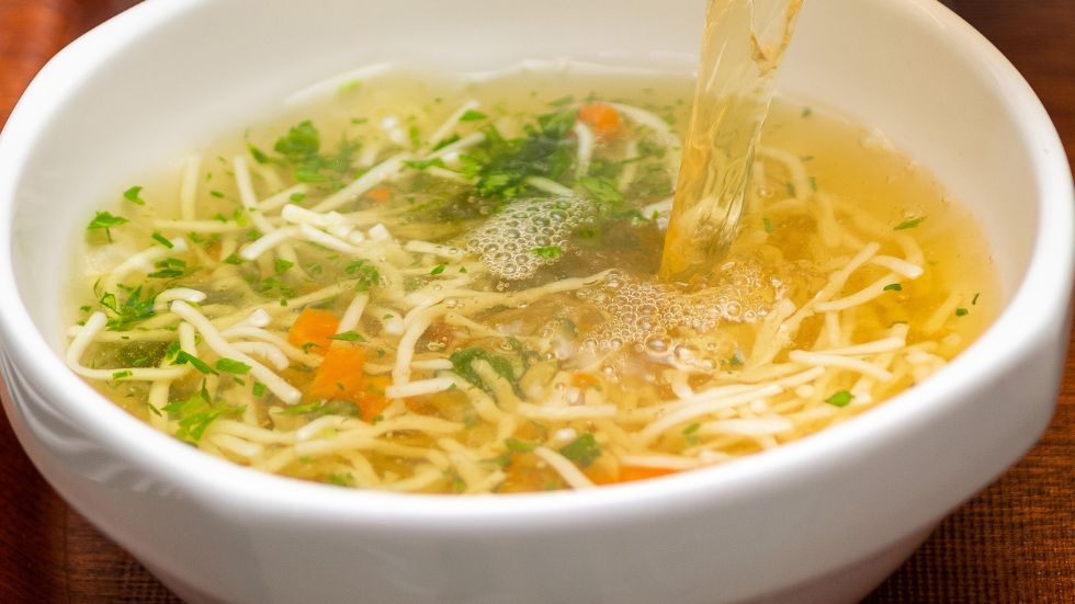 Rosół jak u babci z glinianego garnka