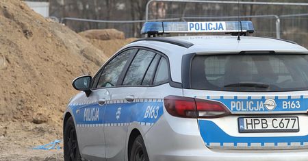 Tragedia w Częstochowie. Masywna płyta spadła na pracownika
