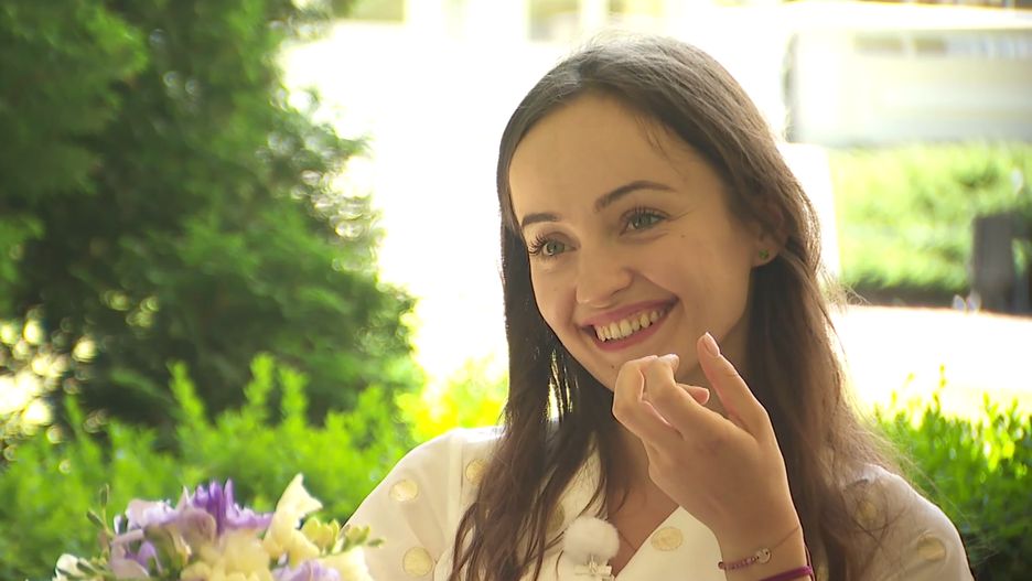 Śliczna i sympatyczna Teresa spodobała się widzom. Ale Stanisław zaproponował jej jedynie przyjaźń