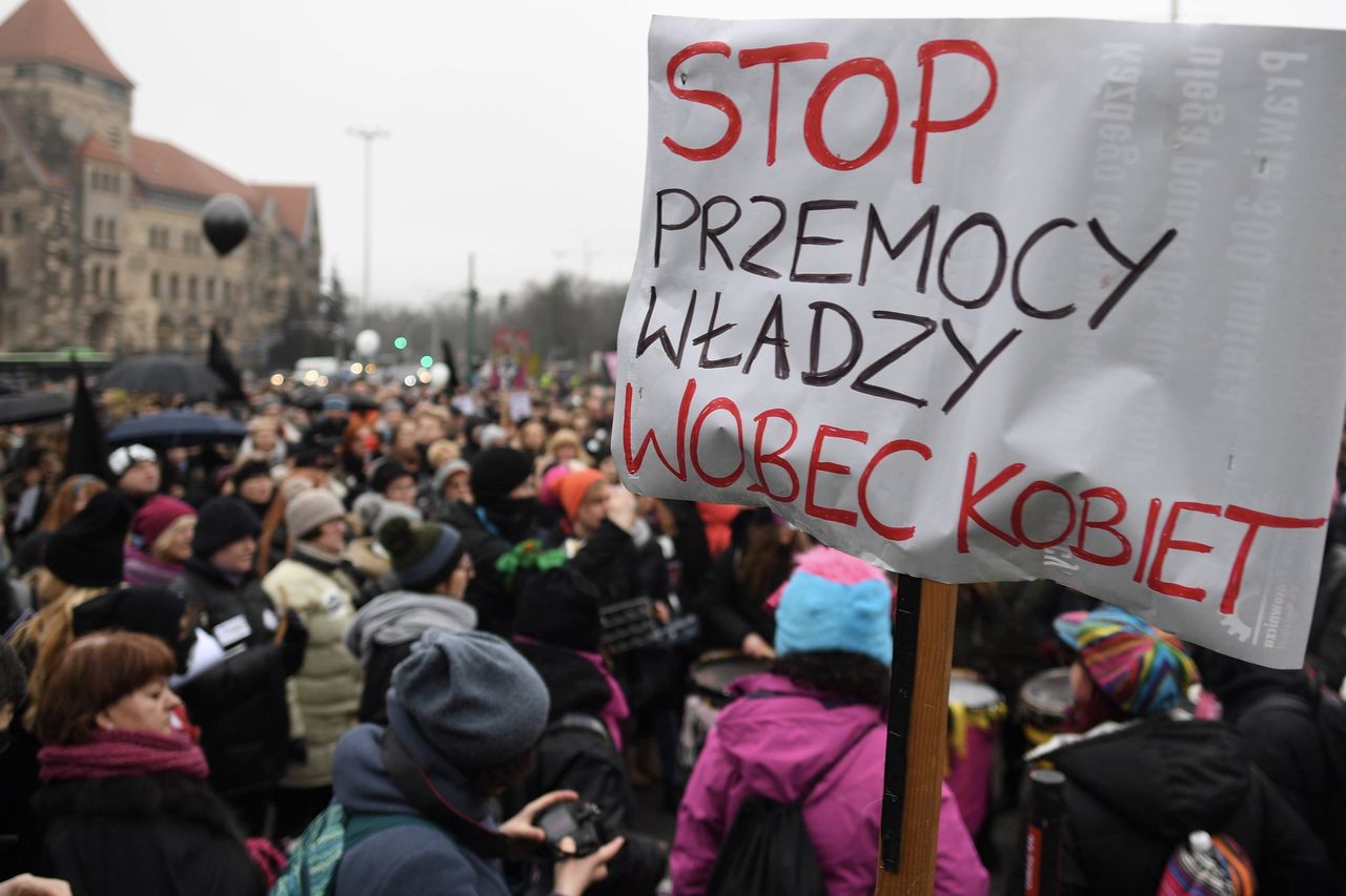 Protest kobiet przeciwko wyrokowi TK w 2020 roku