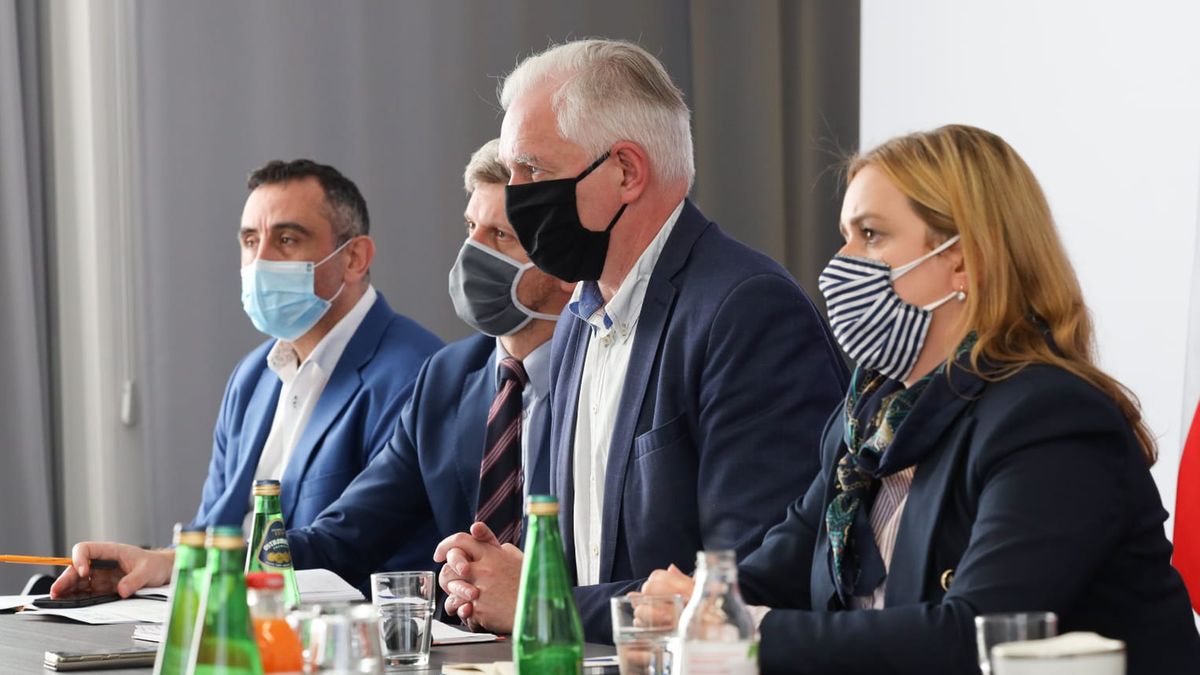 Rząd obiecał kolejną turę wsparcia.