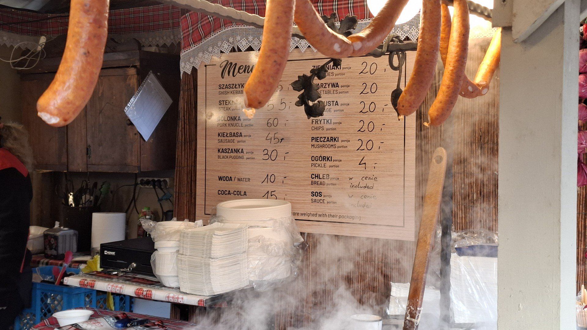 Jarmark Bożonarodzeniowy na Rynku wystartował. Sprawdzamy tegoroczne ceny!