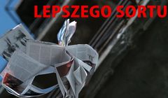 W spocie „Gazety Polskiej” z mieszkania wyrzucane są „Newsweek”, „Wprost”, „Polityka” i „W Sieci” (wideo)