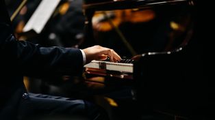 Konkurs Chopinowski 2025. Jakie utwory grają pianiści? Kto przejdzie dalej? Tłumaczy prof. Szczepański z Akademii Muzycznej we Wrocławiu