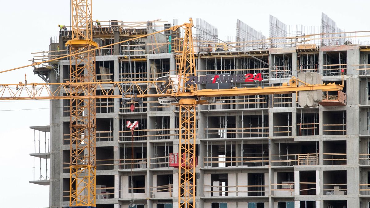 Ceny stali do góry, koszty budowlańców również 