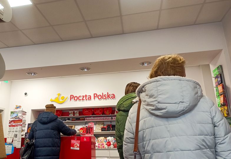 Restrukturyzacja w Poczcie Polskiej. Dobrowolne odejście czy zwolnienie grupowe?