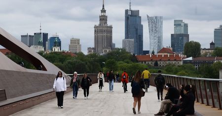 Gospodarka paradoksów. Duży bank przyjrzał się danym z Polski i ze świata