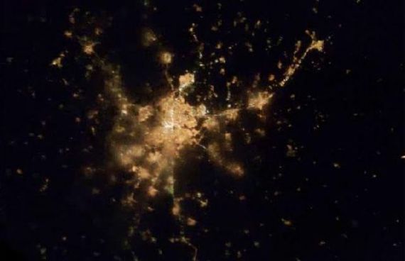 20 miast widzianych nocą z kosmosu 13