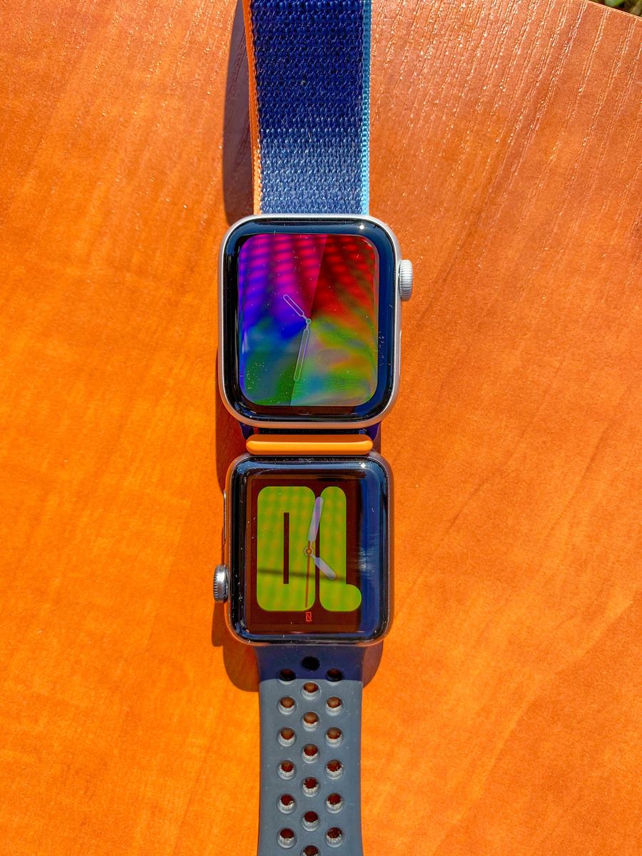 Na zdjęciu: Apple Watch SE 40 mm i 3 38 mm