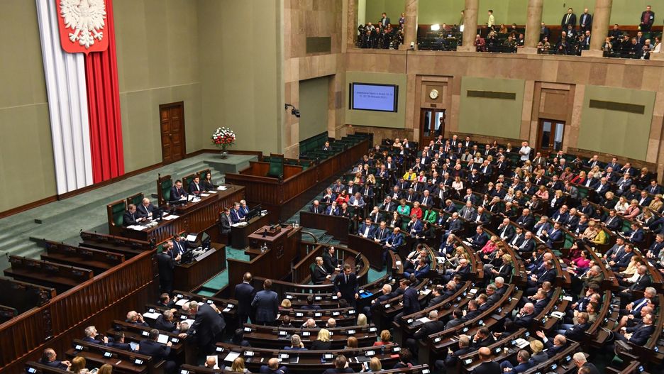Projekty uchwał ws. komisji śledczych już w Sejmie