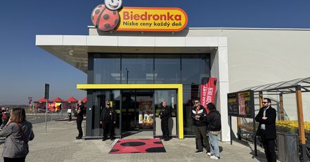 "Wszystko jest lepsze w Austrii". Kolejny rok problemów Biedronki?