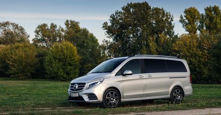 Mercedes-Benz Klasy V 250d 7G-Tronic Avantgarde AMG Line - zdjęcia, wnętrze
